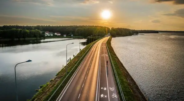 Jezioro Rybnickie: odkryj jego tajemnice i atrakcje rekreacyjne