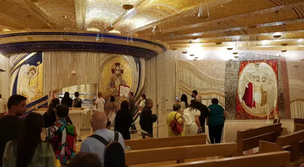 Gdzie leży ojciec Pio? Odkryj miejsce jego spoczynku w San Giovanni Rotondo